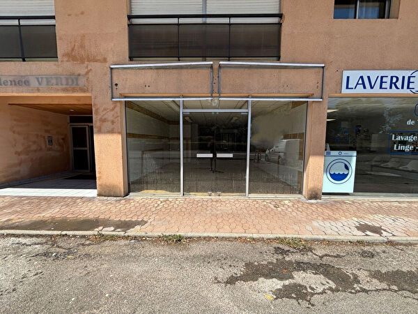 Location local-professionnel à Dax (40100)