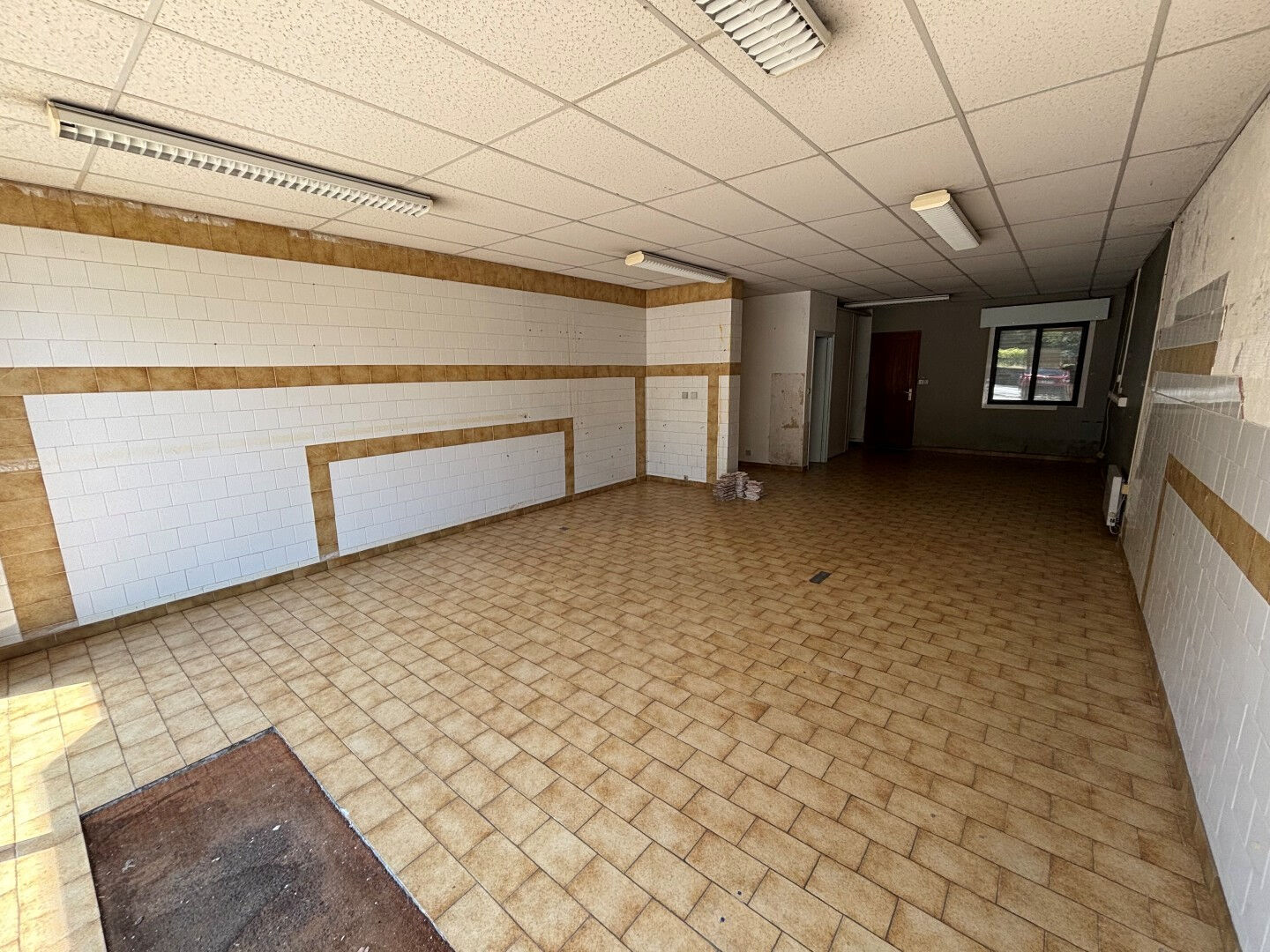 A louer Local commercial ou professionnel  Mont De Marsan