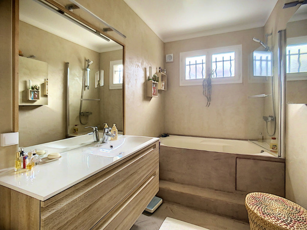 Maison Taverny 9 pièce(s) 170.51 m2