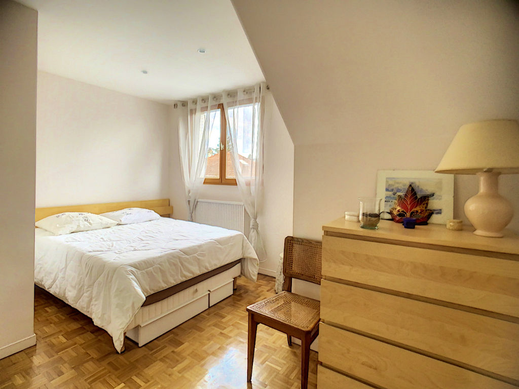 Maison Taverny 9 pièce(s) 170.51 m2