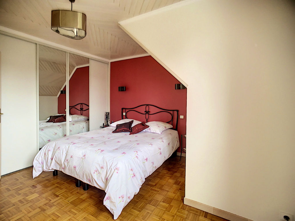 Maison Taverny 9 pièce(s) 170.51 m2