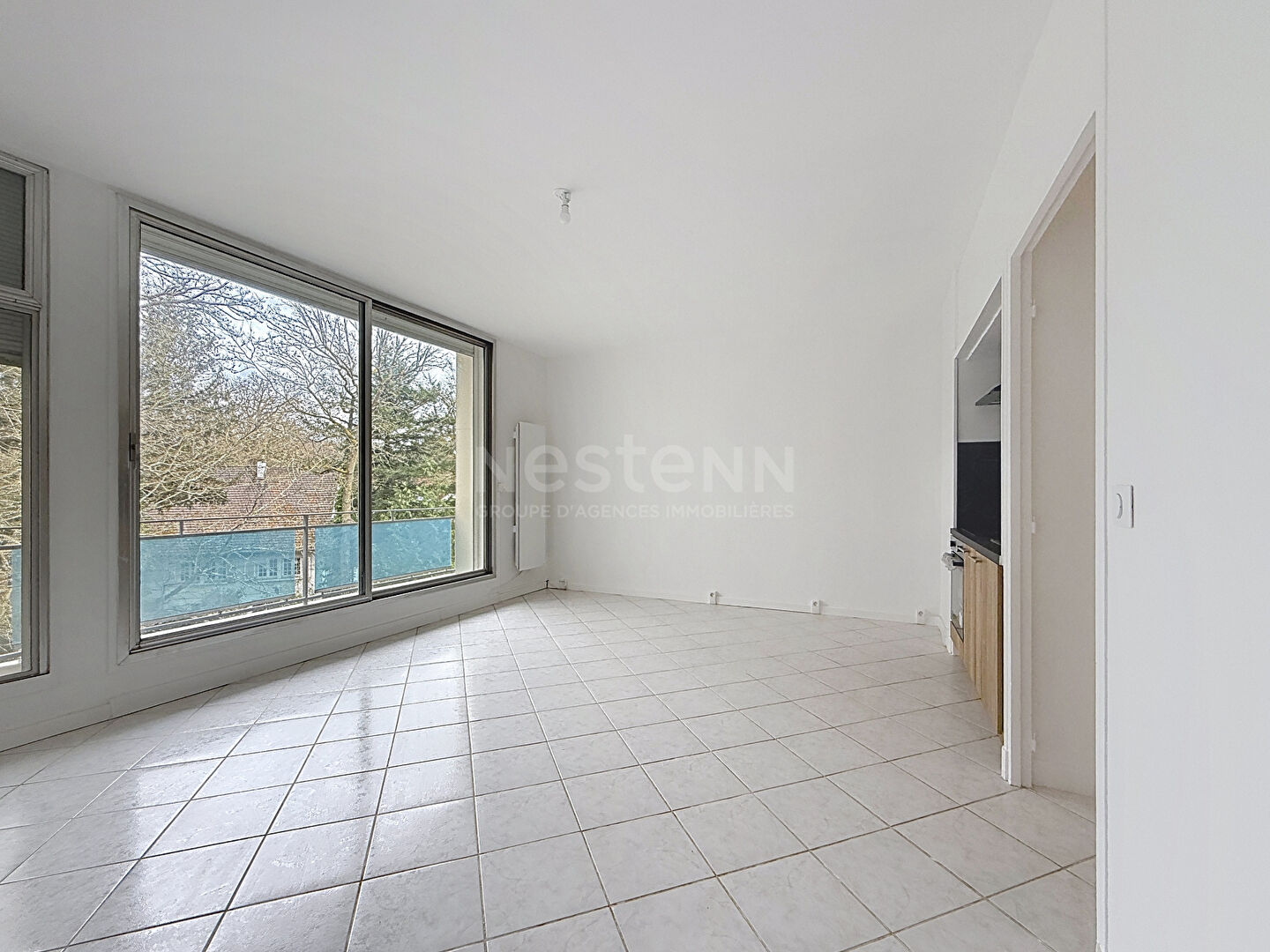 APPARTEMENT GOUVIEUX - 1 pièce - 40 m2