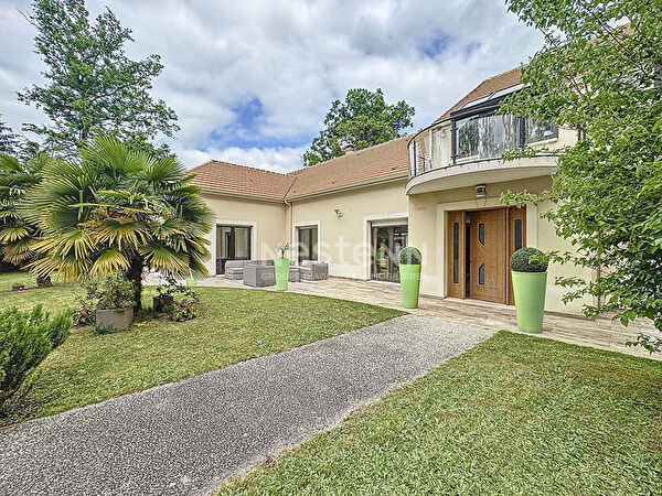 Vente maison piscine à Ecouen (95440)