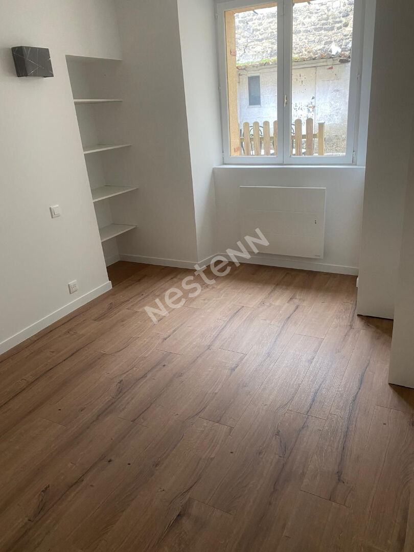 Vente appartement 2 pièces 30.35m² à La Chapelle-en-Serval, idéal premier achat ou investissement.