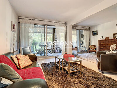 Vente par agence immobiliere à Vanves (92170)