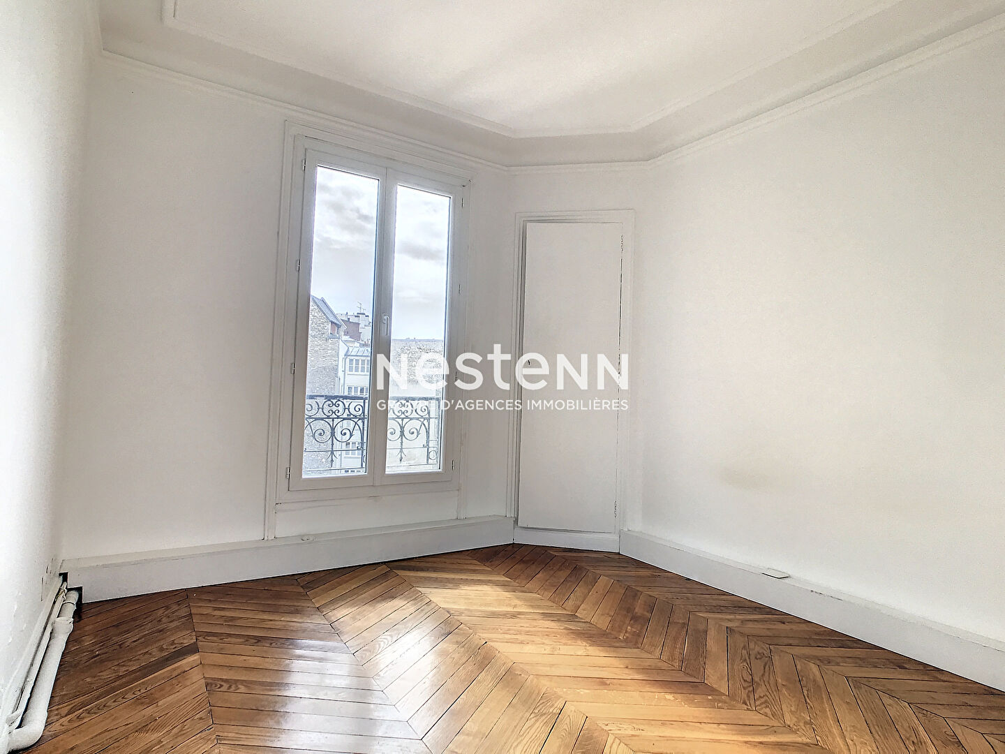 Paris 16ème - Maison de la radio - Appartement 2/3 pièces de 52,74m² avec double séjour et balcon à l'avant-dernier étage proche du métro 9 et des commerces