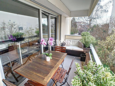 Vente par agence immobiliere à Vanves (92170)