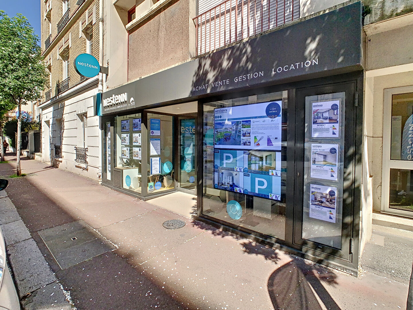 ISSY LES MOULINEAUX - ILE SAINT GERMAIN - Vente Appartement 5 pièces traversant au dernier étage avec balcons