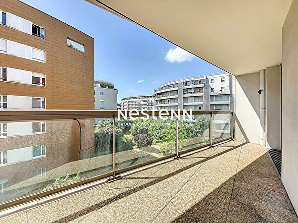 Vente par agence immobiliere à Issy les moulineaux (92130)