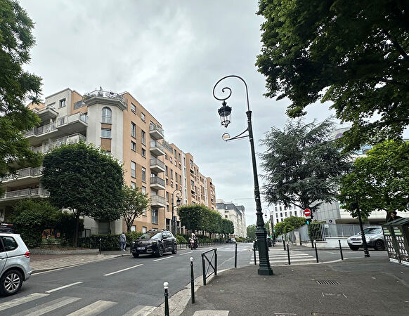 Vente garage-parking à Courbevoie (92400)