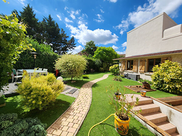 Vente par agence immobiliere à Chatou (78400)