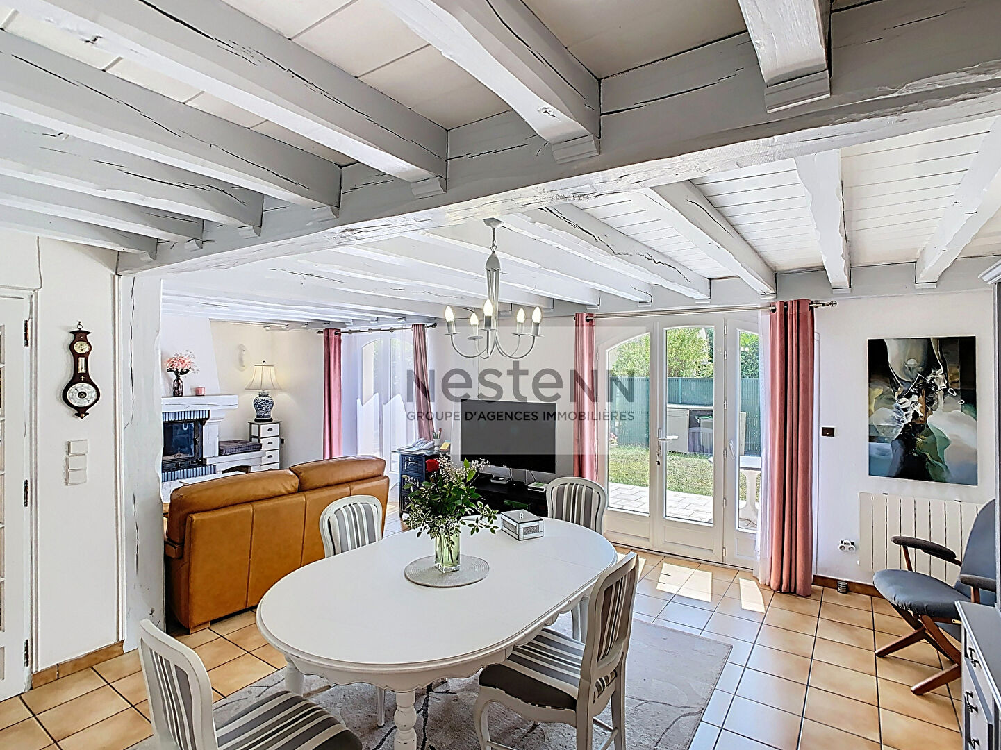 À vendre maison familiale lumineuse avec beaux volumes quartier calme, 10min gare