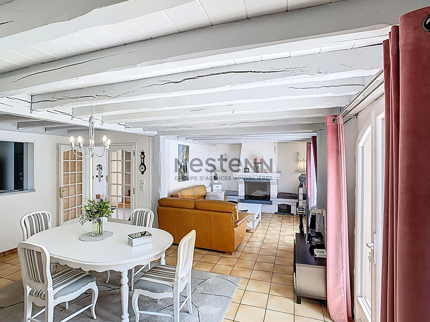 À vendre maison familiale lumineuse avec beaux volumes quartier calme, 10min gare