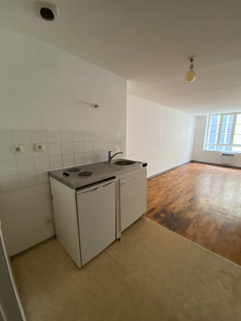 A LOUER APPARTEMENT T2 - DINAN CENTRE VILLE