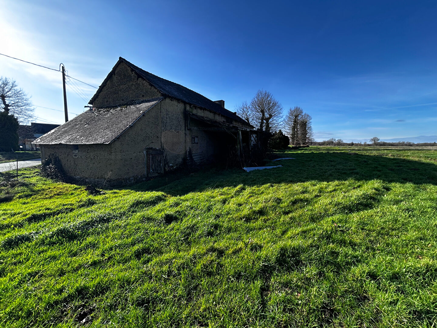 A VENDRE MAISON  A RENOVER A TREMOREL A PROXIMITE MERDRIGNAC