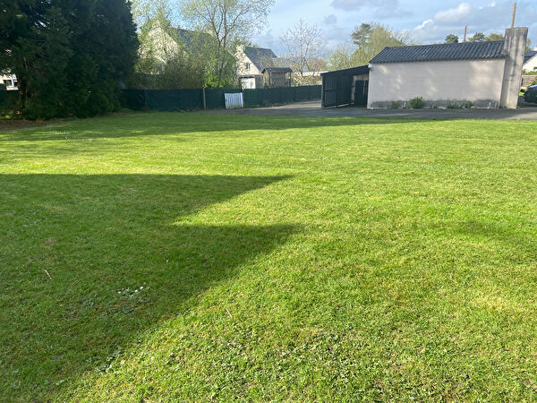 Vente par agence immobiliere à Jugon les lacs (22270)
