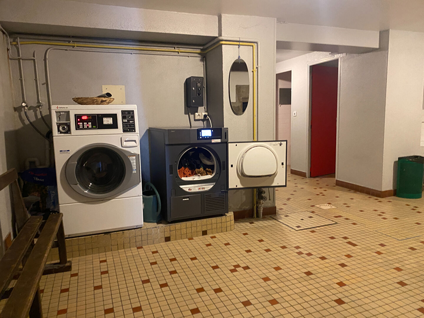 A VENDRE IMMEUBLE AU PORT DE DINAN 