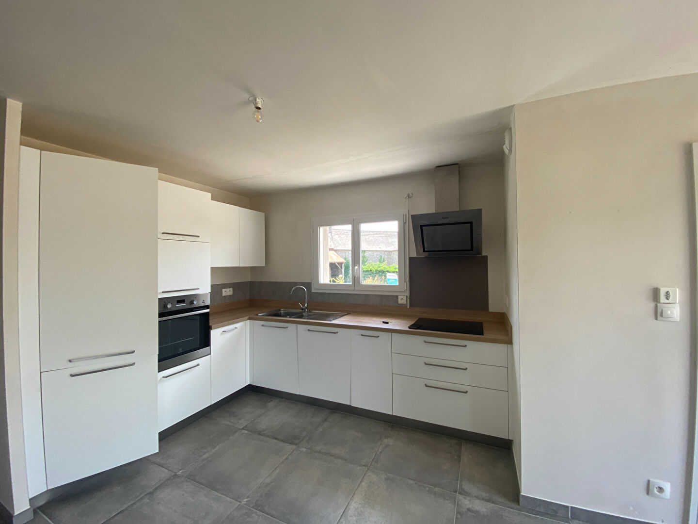 A VENDRE MAISON CONTEMPORAINE 4 CHAMBRES //PROCHE AXE RENNES-SAINT-BRIEUC