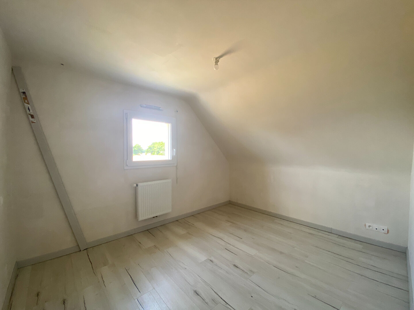 A VENDRE MAISON CONTEMPORAINE 4 CHAMBRES //PROCHE AXE RENNES-SAINT-BRIEUC