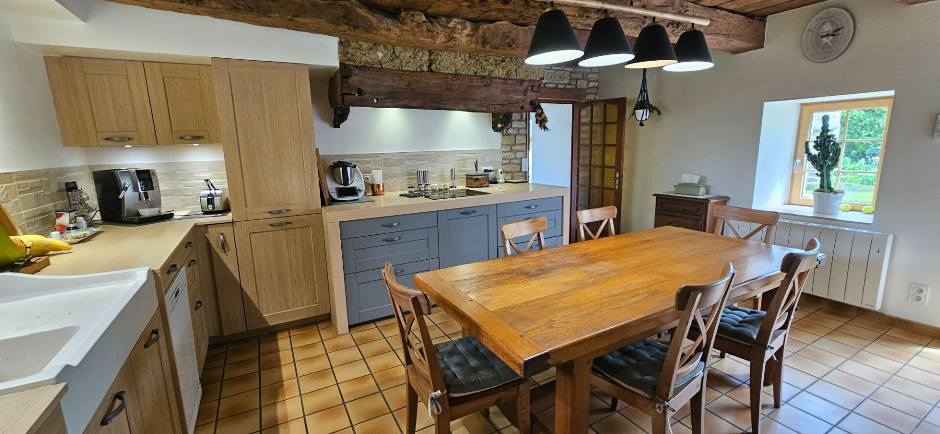 A vendre Proche EVRAN à 10km de  Dinan maison en pierres  7 pièces terrain de 1182m²