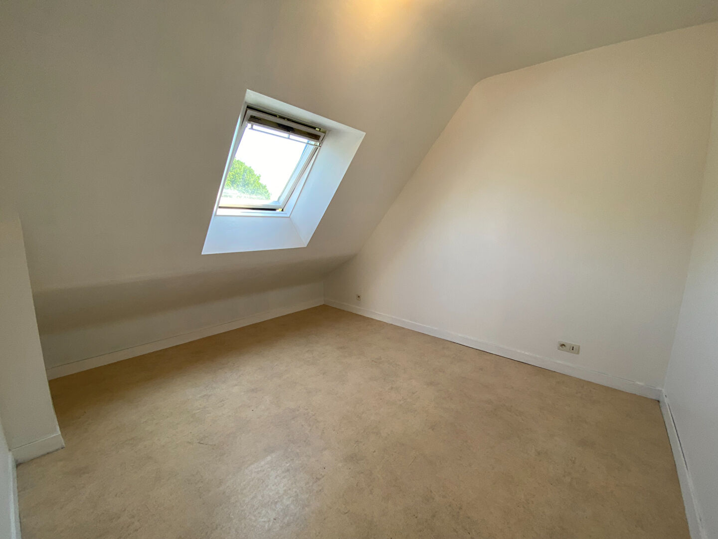 A LOUER - Appartement 1 chambre à ST MEEN LE GRAND