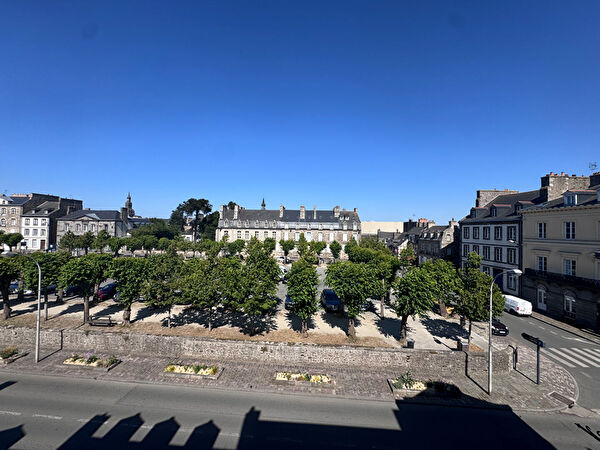 Vente par agence immobiliere à Dinan (22100)