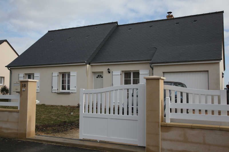 MAISON VILLIERS AU BOUIN - 5 pièce(s) - 102 m2