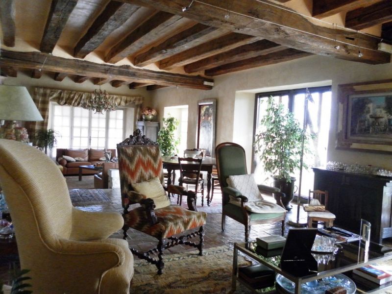 MAISON BOURGEOISE