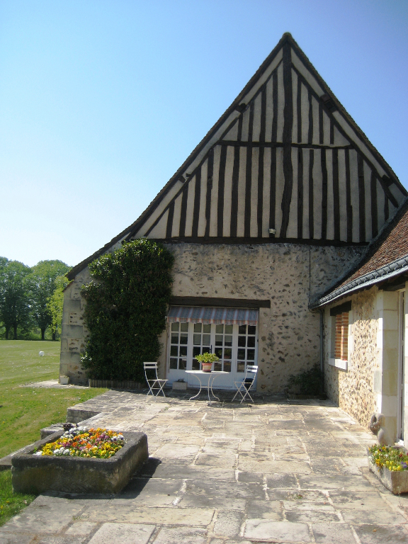 MAISON BOURGEOISE