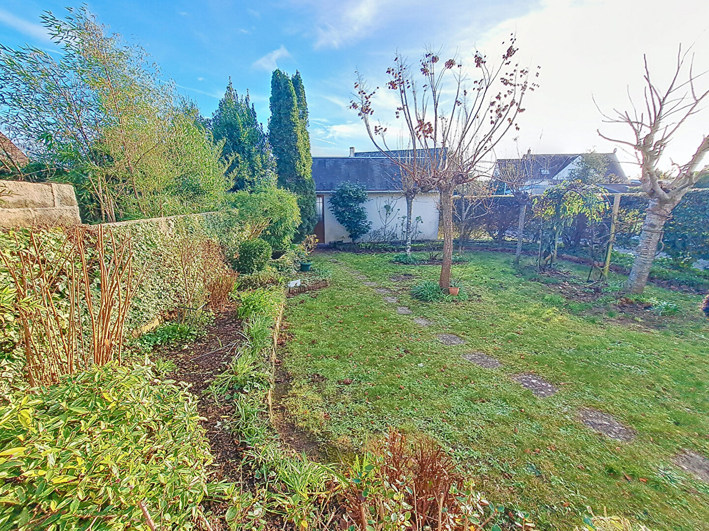 Maison CENTRE Saint Cyr Sur Loire - 5 Pièces - 120 m2 - Proche commodités