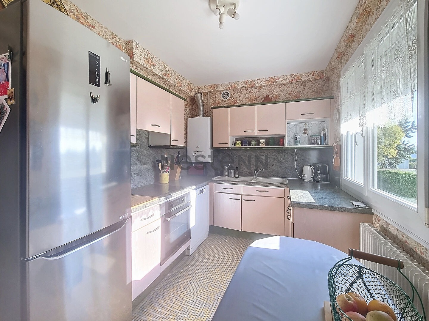 QUARTIER CHAMP CHARDON -  Appartement de 5 pièces 91.42 m2 avec ascenseur, garage , cave et balcon