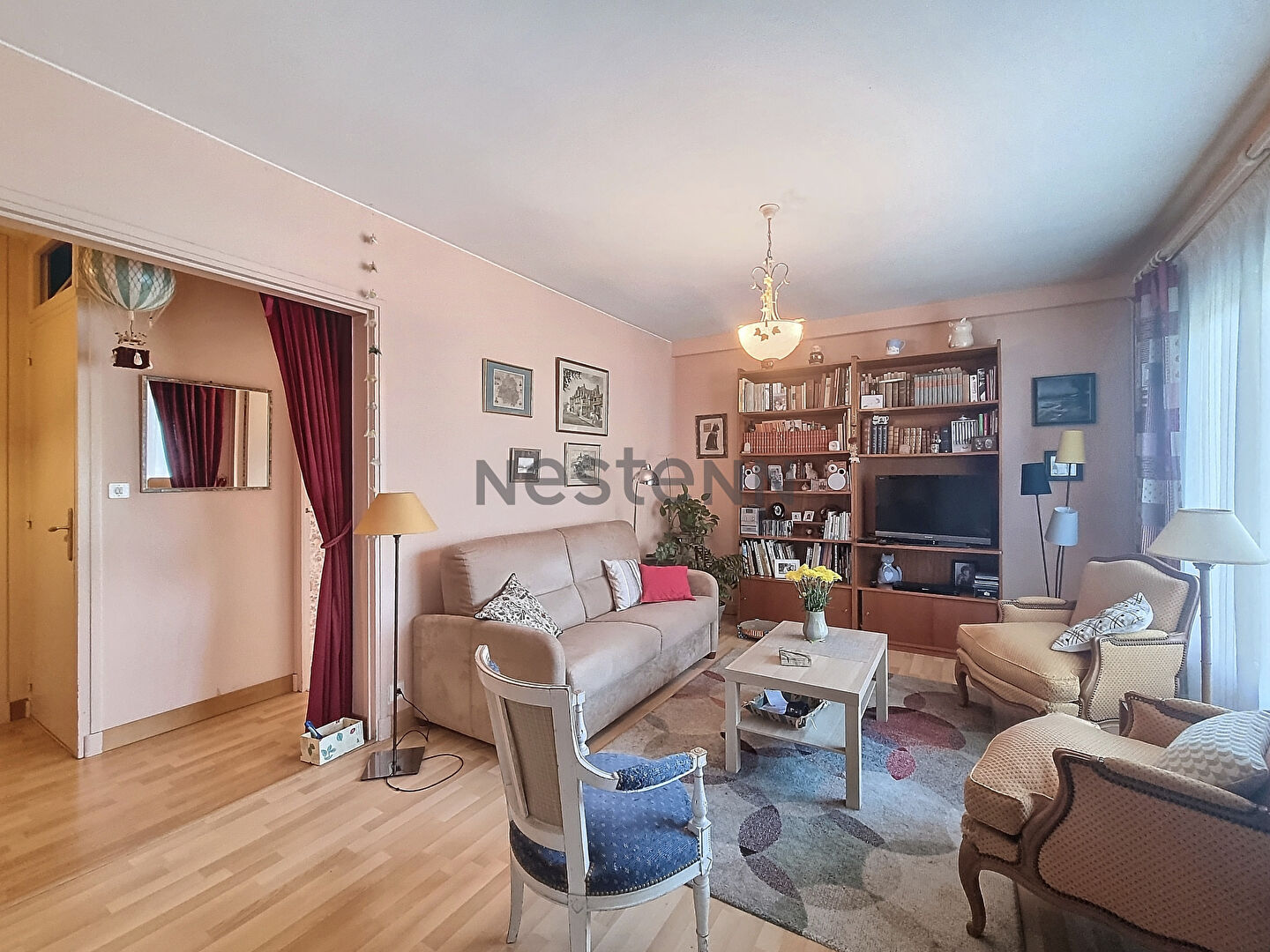 QUARTIER CHAMP CHARDON -  Appartement de 5 pièces 91.42 m2 avec ascenseur, garage , cave et balcon