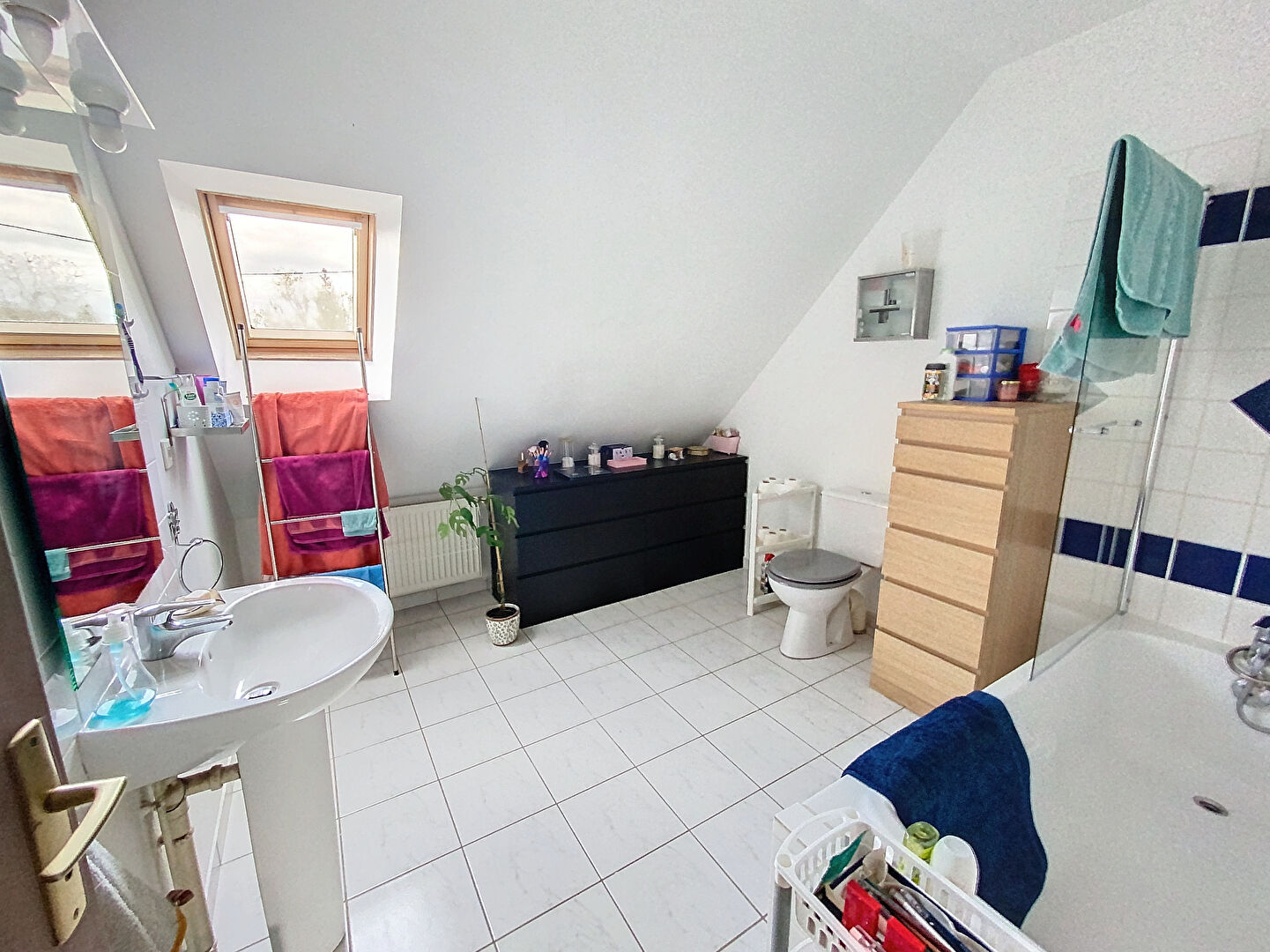 Chargé, achat maison  5 pièce(s)