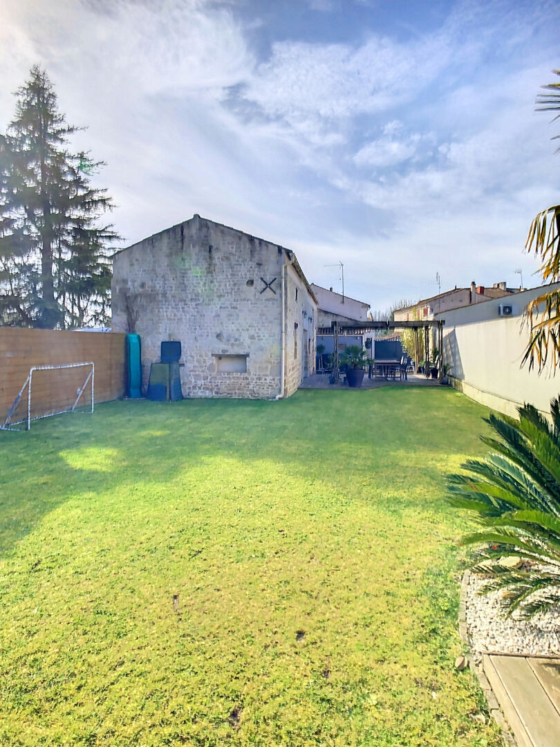 Maison Doix Les Fontaines 217 m2