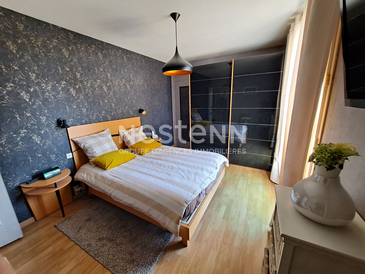 Maison 5 chambres située à Fontenay Le Comte avec parc, piscine et pool house