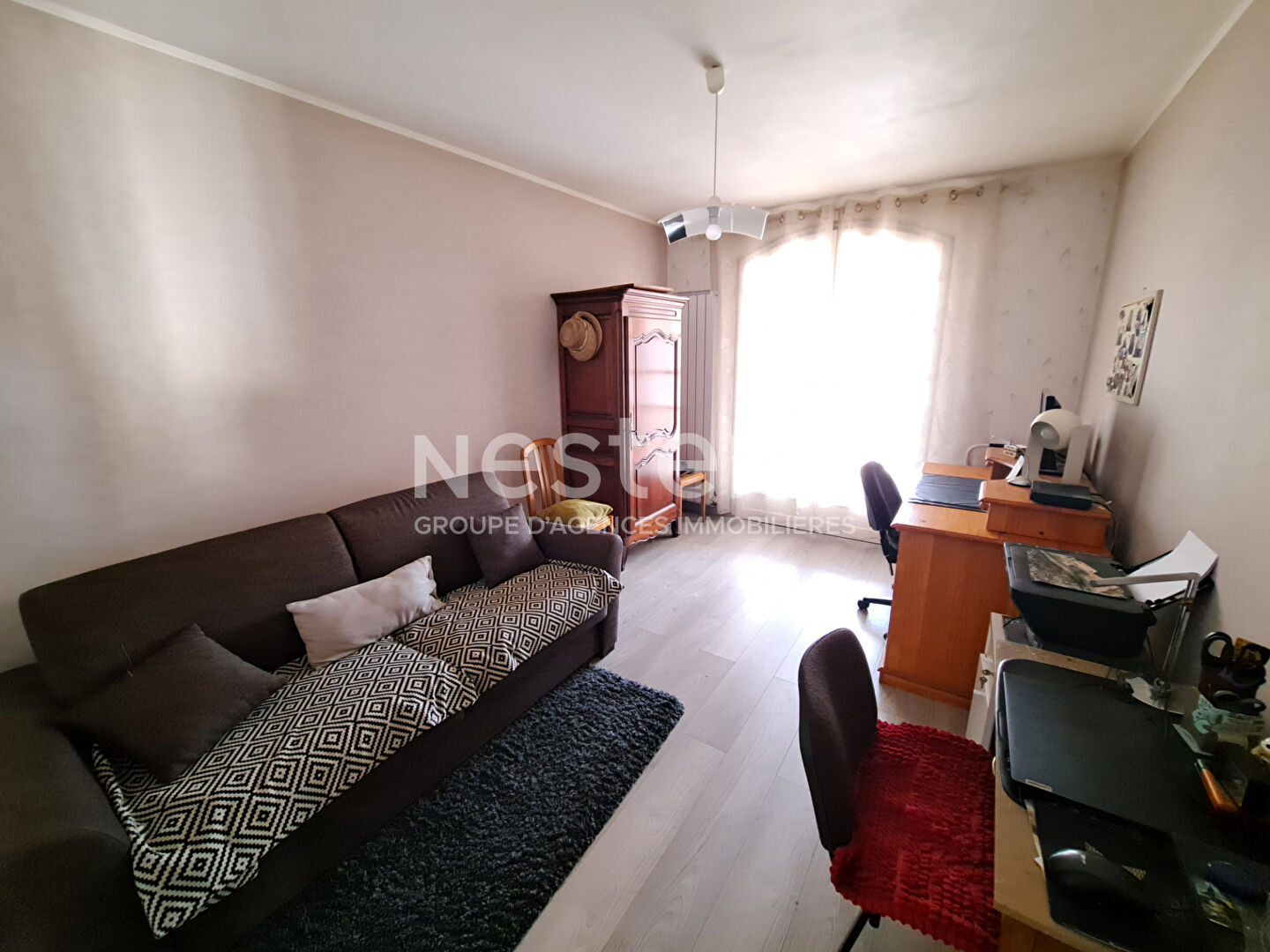 Maison 5 chambres située à Fontenay Le Comte avec parc, piscine et pool house