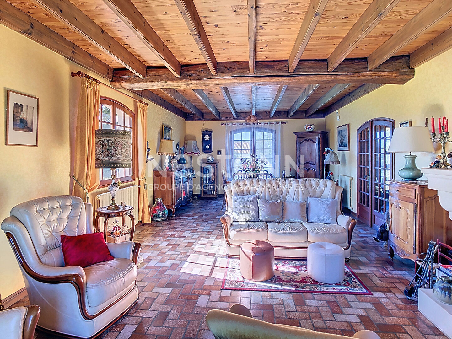 Grande maison familiale à Fontenay-le-Comte, proche centre-ville, 5 pièce(s) 170 m2