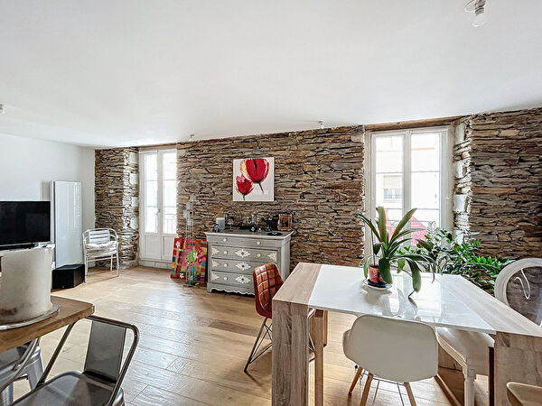 Vente par agence immobiliere à Nantes (44000)