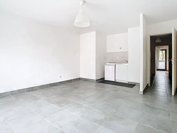Vente par agence immobiliere à Nantes (44000)