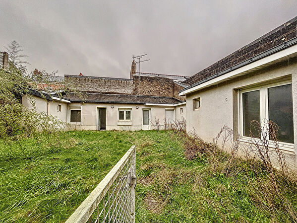 Vente par agence immobiliere à Nantes (44000)
