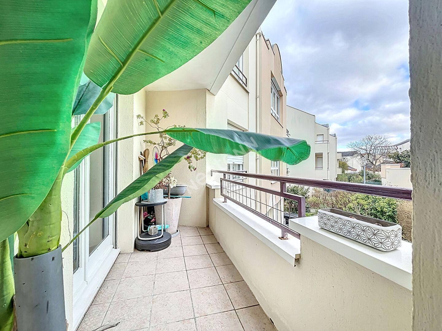 NANTES - GAUDINIERE / Superbe appartement T4 lumineux 88 m2 dans petite résidence avec parc privé au calme, garage fermé, proche Tram