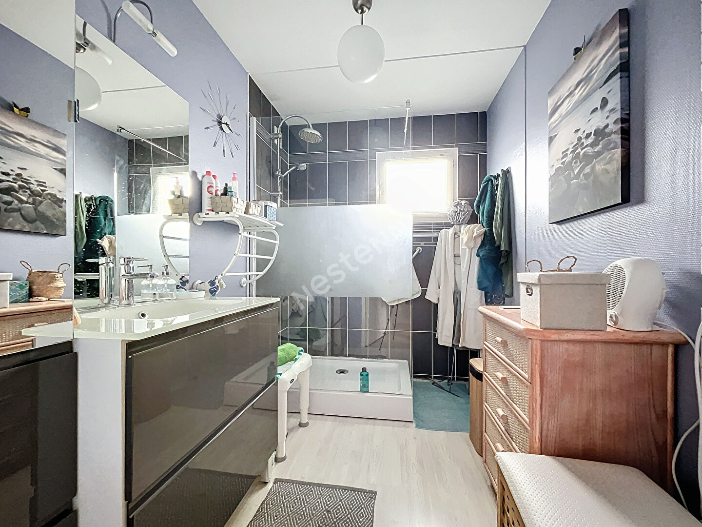 NANTES - GAUDINIERE / Superbe appartement T4 lumineux 88 m2 dans petite résidence avec parc privé au calme, garage fermé, proche Tram