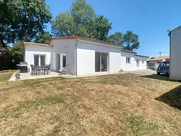 Vente par agence immobiliere à Vallet (44330)