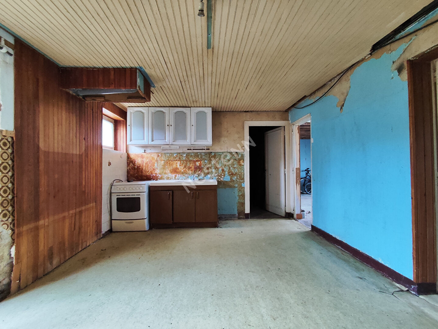 Maison à rénover 3 chambres avec jardin et garage - entre Locminé / Josselin - voie rapide à 1 minute