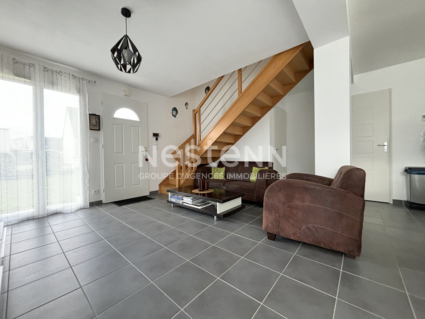 Jolie maison contemporaine à vendre  à LOCMINE 2 chambres, garage et 460 m² de jardin