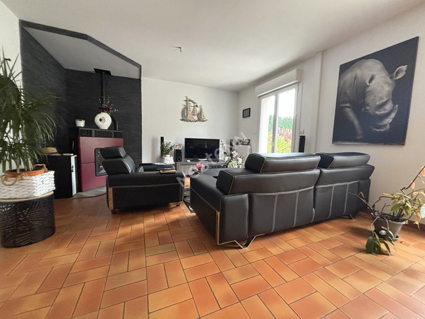 Jolie maison traditionnelle à vendre à LOCMINE, 4 chambres, dépendances