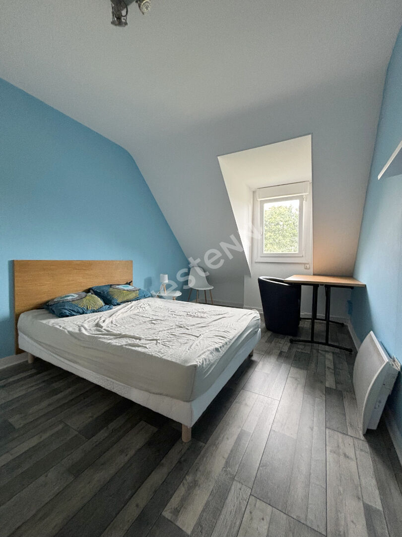 Jolie maison traditionnelle à vendre à LOCMINE, 4 chambres, dépendances