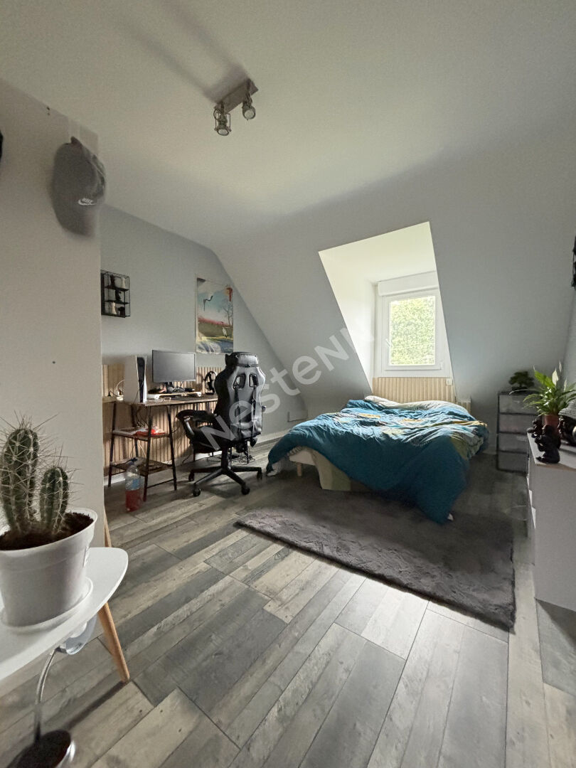 Jolie maison traditionnelle à vendre à LOCMINE, 4 chambres, dépendances