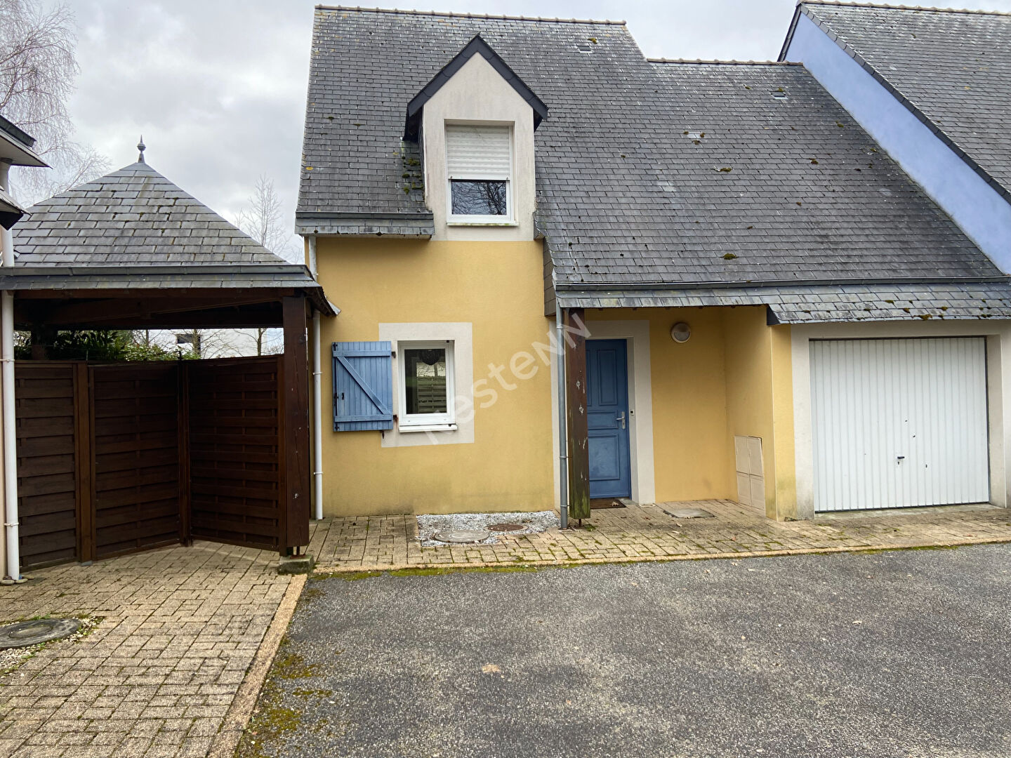 PLESCOP - 5 min de Vannes  Maison 3 chambres dans résidence sécurisée avec un jardin et un garage