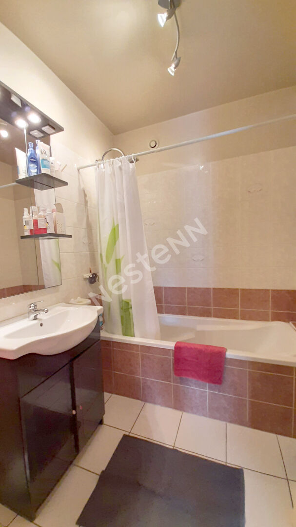 Maison à vendre  4 chambres avec un beau jardin clos - 25 km de Vannes